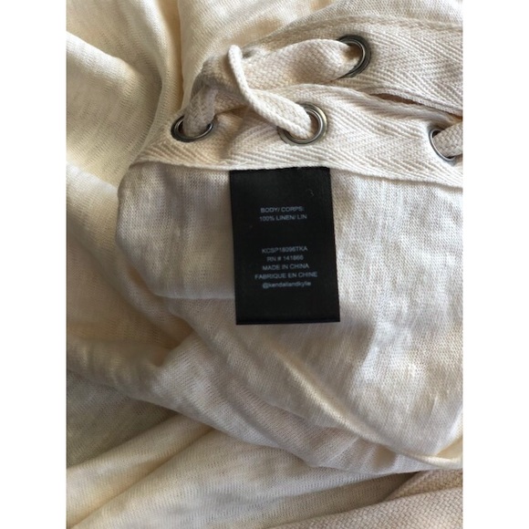 KENDALL & KYLIE Lace Up Boxy Tee Ecru Small NWT - Picture 8 of 8